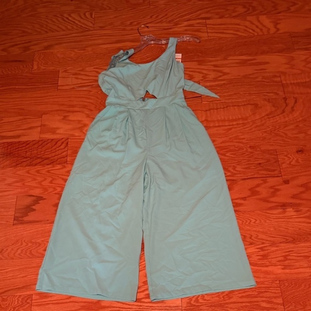 Gianni Bini Elegant Teal Jumpsuit, NWT, size S